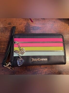 Juicy Couture Black Wristlet Wallet